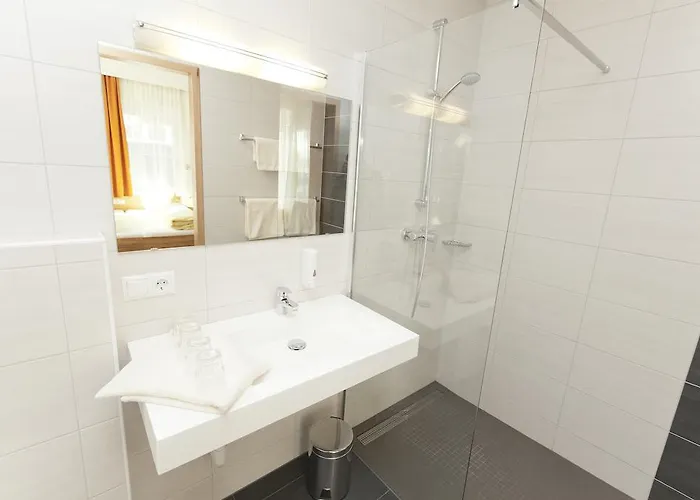 Alojamento de Acomodação e Pequeno-almoço Garni Gletschertor Ötztal-Bahnhof