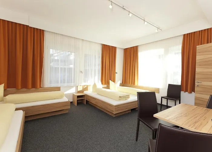 Alojamento de Acomodação e Pequeno-almoço Garni Gletschertor Ötztal-Bahnhof