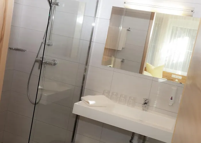 Oda ve Kahvaltı Garni Gletschertor 3*