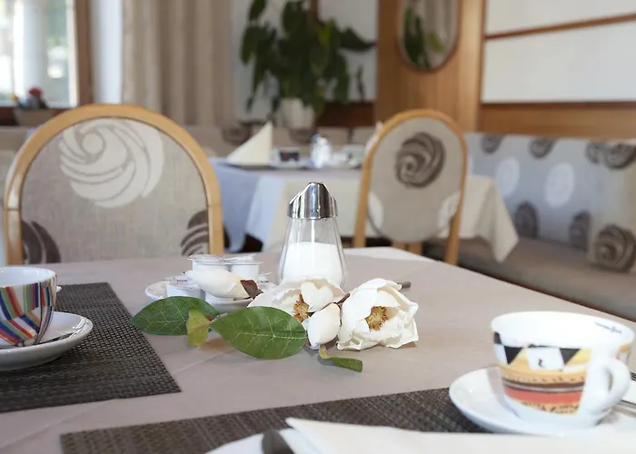 Oda ve Kahvaltı Garni Gletschertor 3*